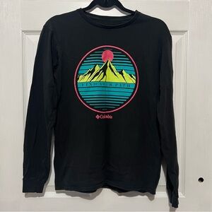 💗 Columbia Black Tee‎ with Mountain and Sun Graphic